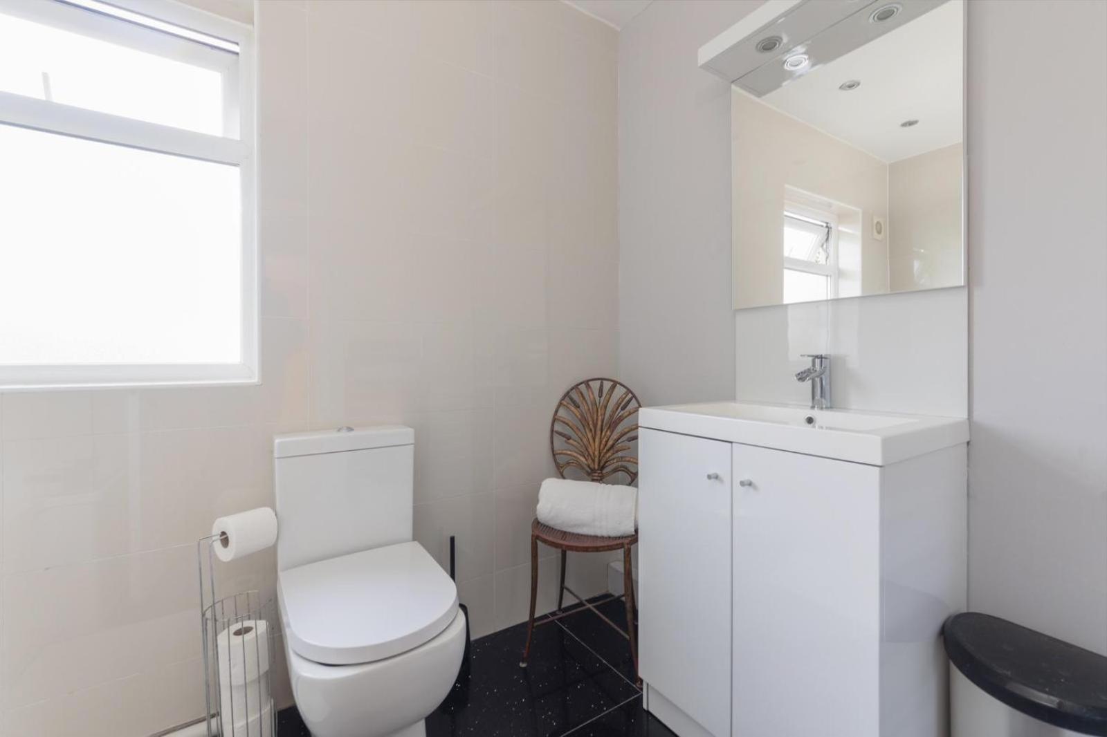 Holbrook House Holiday home